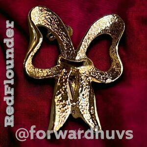 Vintage Gerry’s Gold Tone Brooch - Timeless Elegance